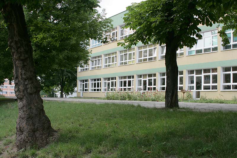 Szkoła Podstawowa 92 - płot