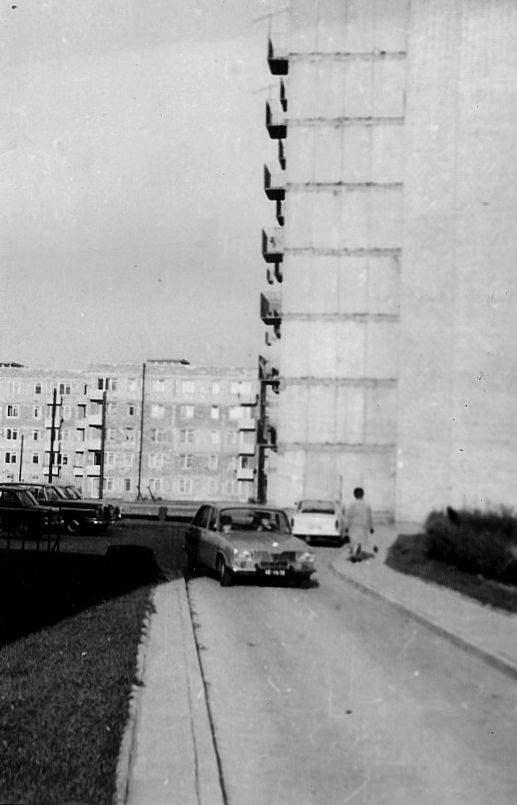Parking przy bloku Przasnyska 14a